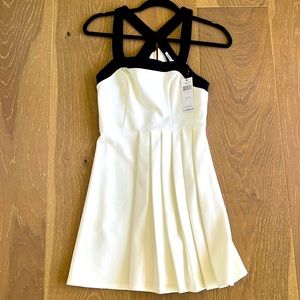 BCBG White snd Black dress NWT